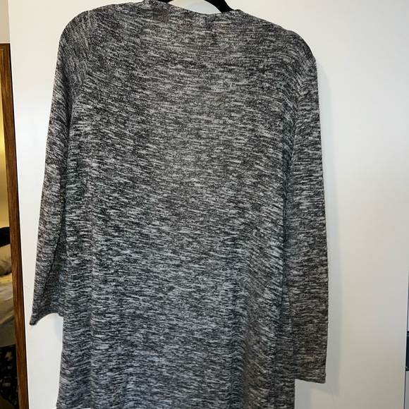 Divided Cardigan - Picture 3 of 3